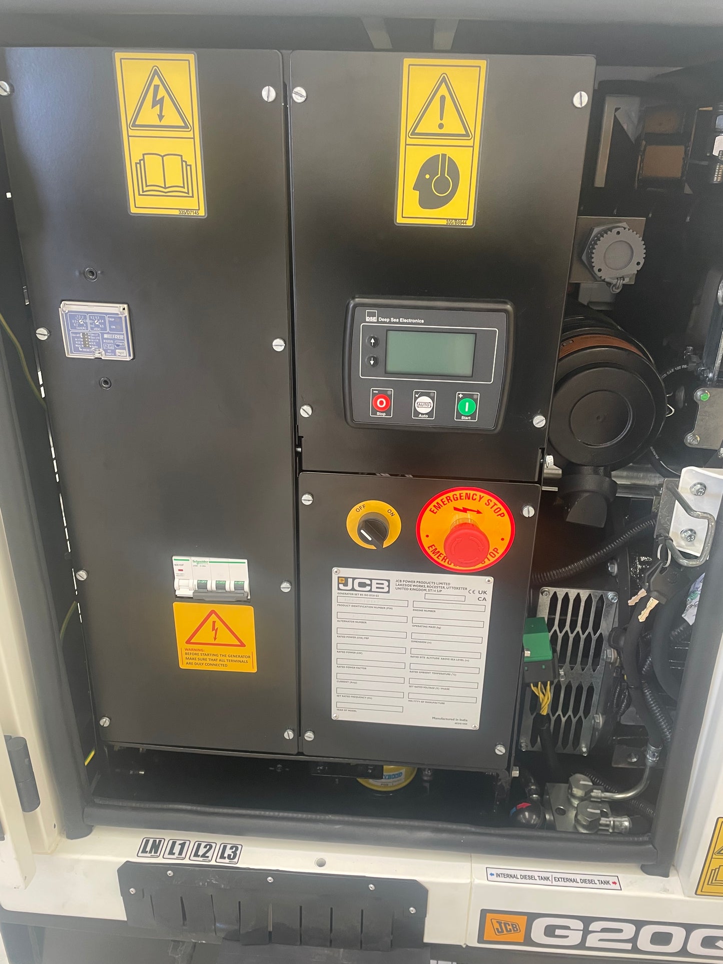 JCB G20QS Diesel Generator: 20KVA 3 Phase & DSE 4520