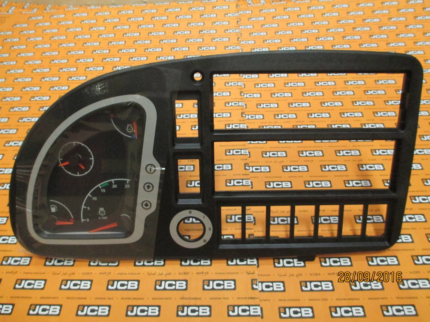 JCB Instrument Panel : 333/F2480